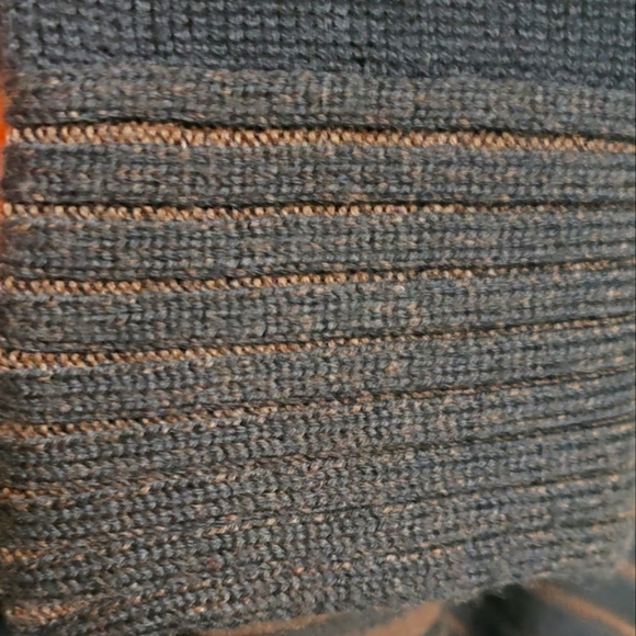 ANGEL II | Italian Wool Blend Cardigan Sweater Set - Picture 8 of 10